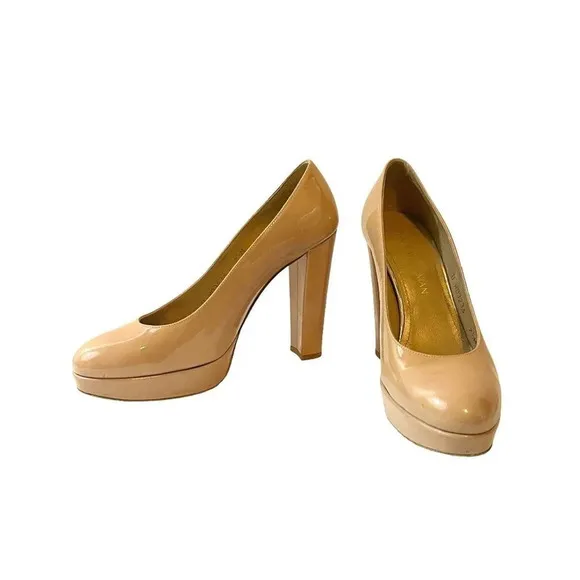 Stuart Weitzman  Beige Patent Leather  Platform pump size 7.5