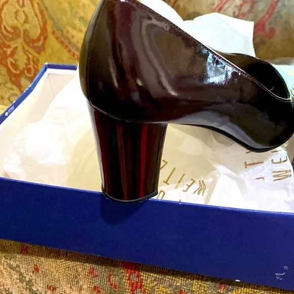 Stuart Weitzman gorgeous pump/heel. Fabulous Chianti color. Beautiful heel. Sz 8
