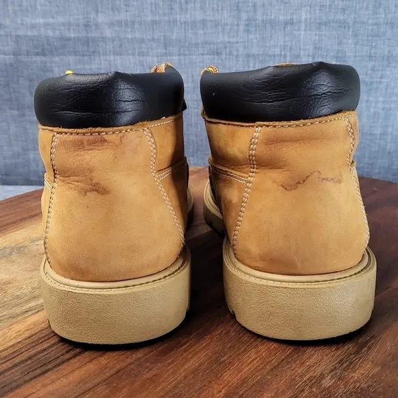 Timberland 3-Eye Chukka Boot Wheat Big Kids Junior's size 6 (EU 39)  7190R