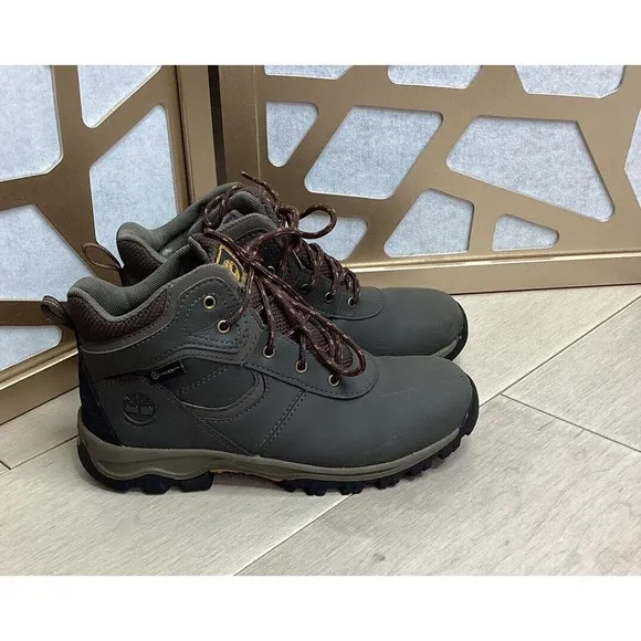 Timberland boys Youth Mt. Maddsen Waterproof Hiking Boot 4.5 brown leather