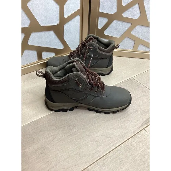 Timberland boys Youth Mt. Maddsen Waterproof Hiking Boot 4.5 brown leather