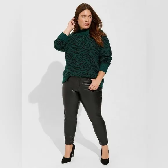 Torrid Perfect Skinny Faux Leather Mid Rise Pant 18R