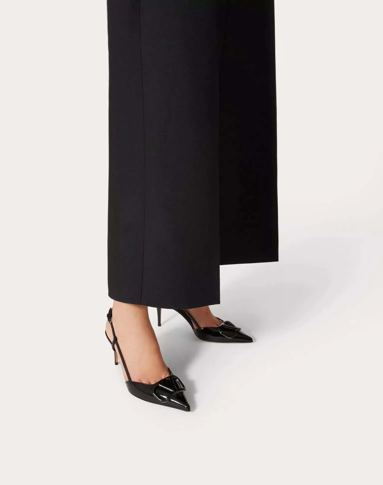 VALENTINO VLOGO SIGNATURE PATENT LEATHER SLINGBACK PUMP 80MM